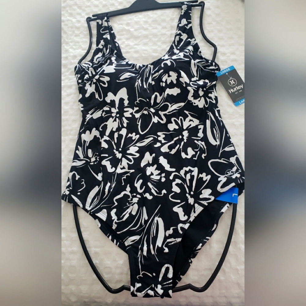 Hurley bathing suit